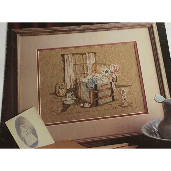 Cross Stitch Leisure Arts Long Ago Count Leaflet 683 Paula Vaughan Trunk Antique - Picture 1 of 3